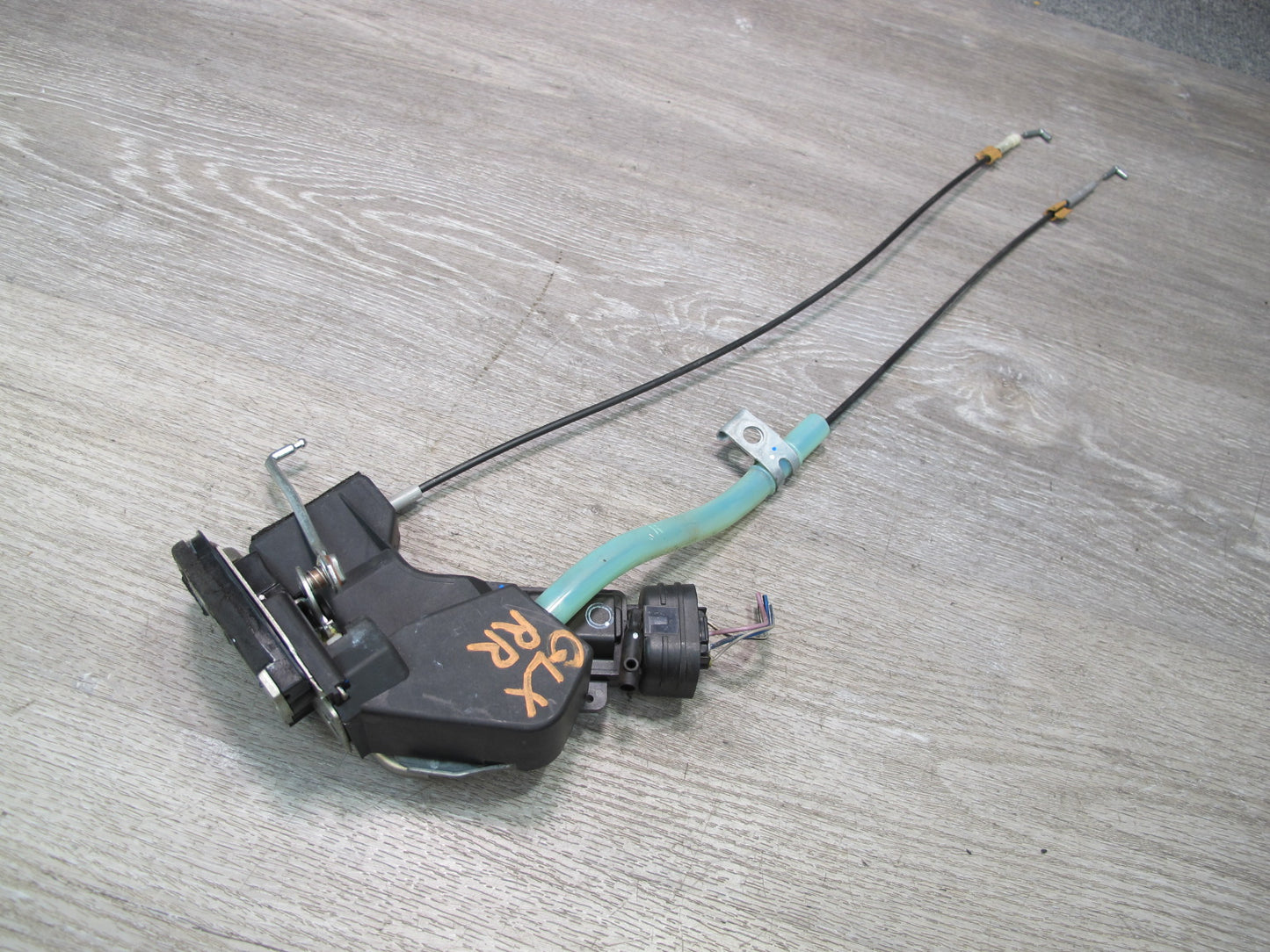 1998-2007 Lexus UZJ100L LX470 Rear Right Passenger Side Door Lock Latch Actuator