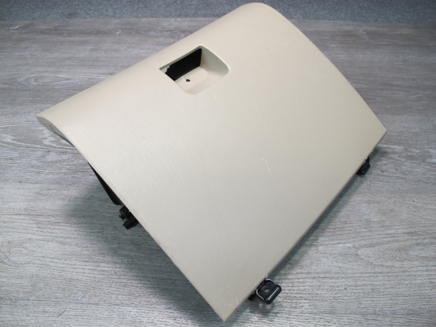 2001-2007 Lexus UZJ100L LX470 Dashboard Dash Glove Box Door Lid 55501-60171