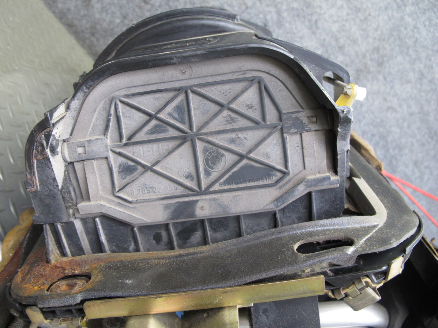 92-95 BMW E34 5-SERIES Hvac A/C Heater Core Radiator Climate Box Assembly OEM