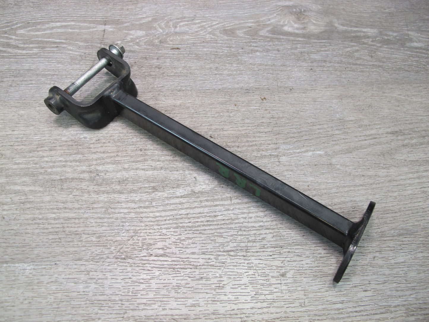 2013-2022 Land Range Rover L405 Front Axle Differential Case Arm Bracket Support