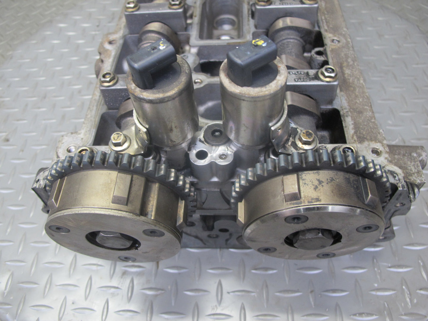 12-17 Range Rover Evoque L538 2.0L Tivct Engine Cylinder Head w Camshafts 100k