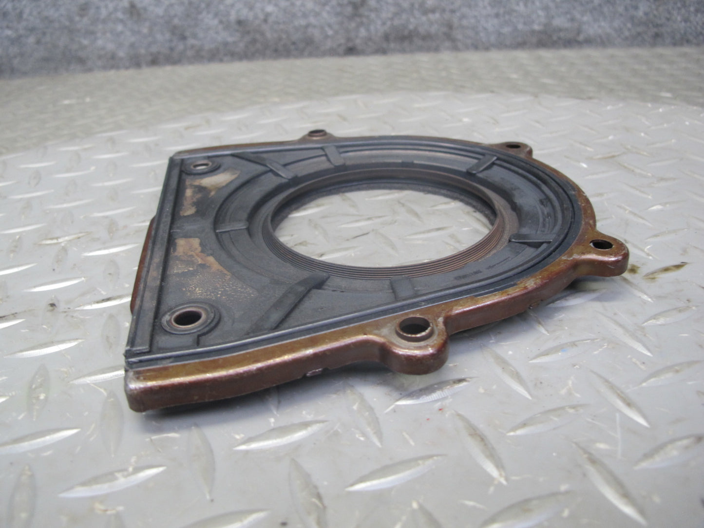 2012-2017 Range Rover Evoque L538 2.0L Engine Rear Oil Seal Housing