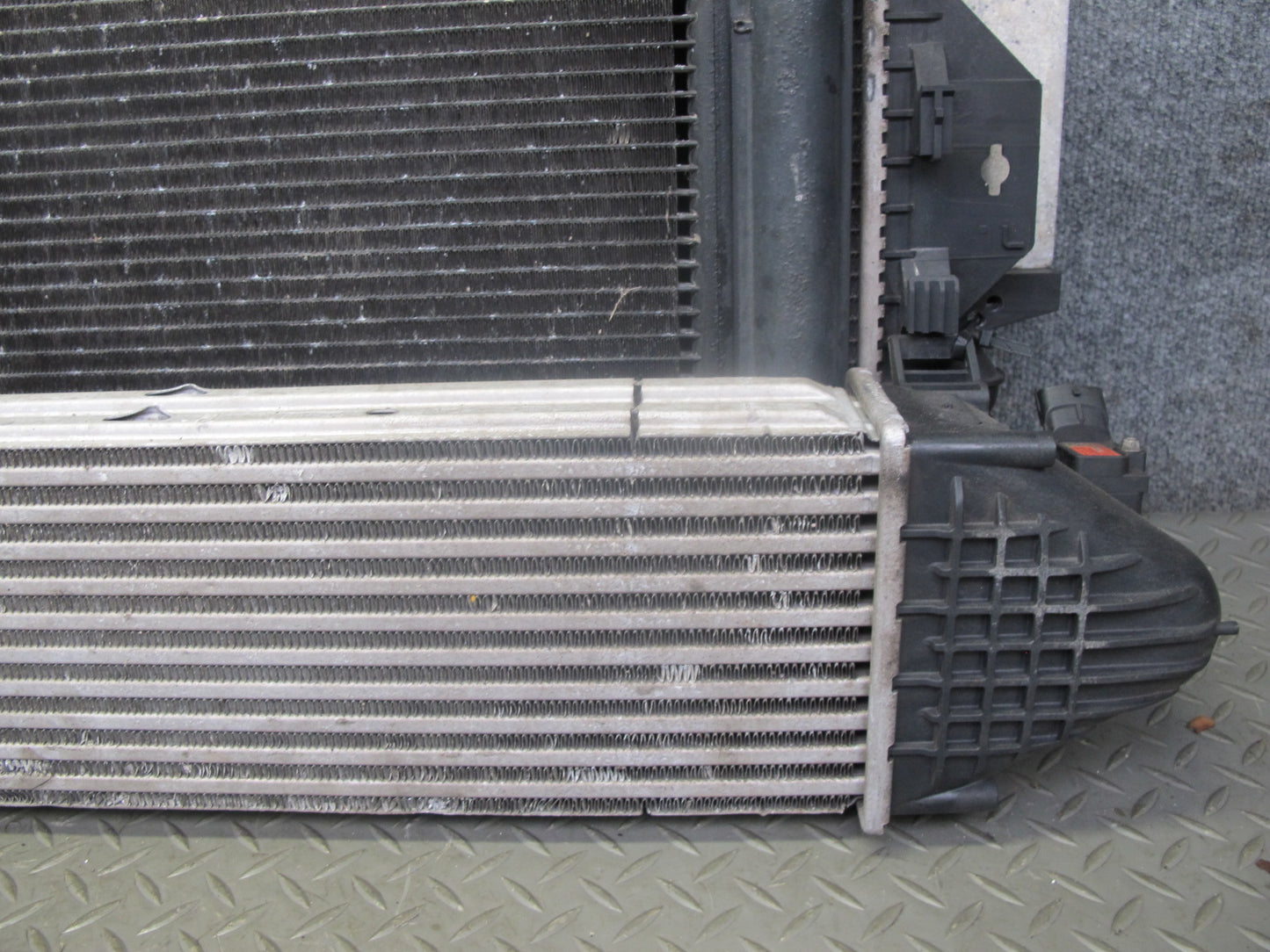 12-17 Range Rover Evoque L538 2.0L Tivct Radiator A/C Condenser Intercooler Assy