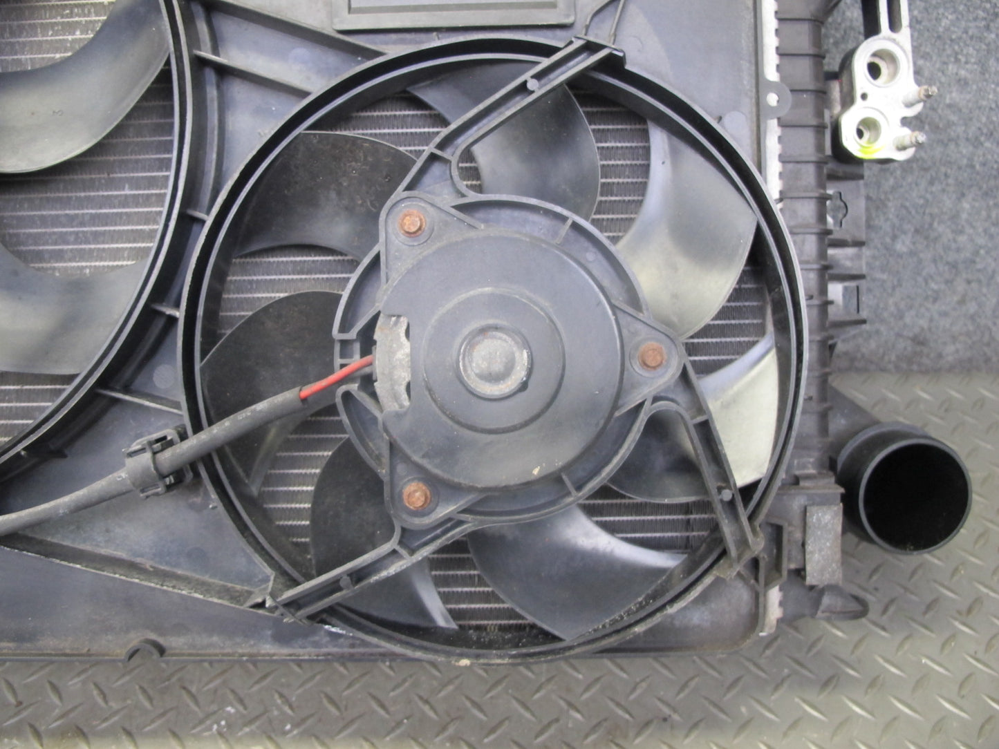 12-17 Range Rover Evoque L538 2.0L Tivct Radiator A/C Condenser Intercooler Assy