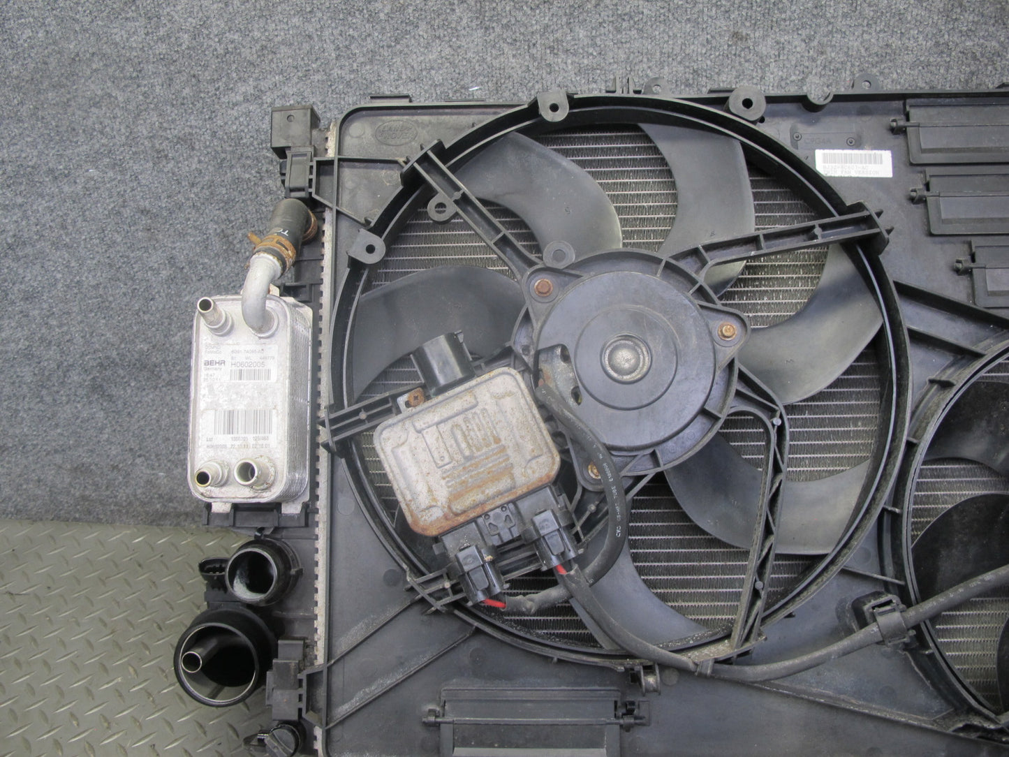 12-17 Range Rover Evoque L538 2.0L Tivct Radiator A/C Condenser Intercooler Assy