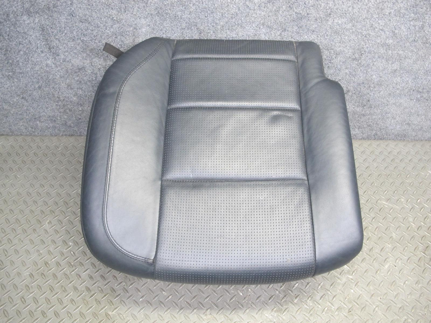 07-11 Mercedes W164 ML63 AMG Rear Right Seat Lower Cushion Leather Black OEM