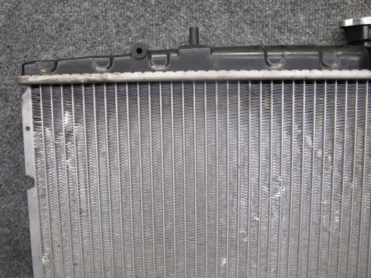 90-96 Nissan Z32 300ZX NON Turbo M/T Engine Cooling Radiator OEM