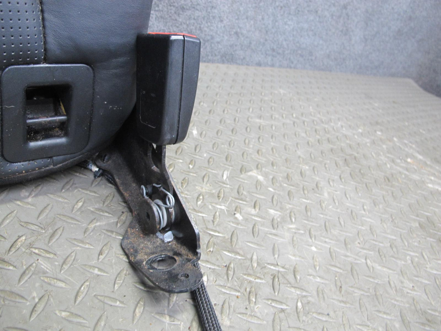 07-11 Mercedes W164 ML63 AMG Rear Right Seat Upper Cushion Leather Black OEM