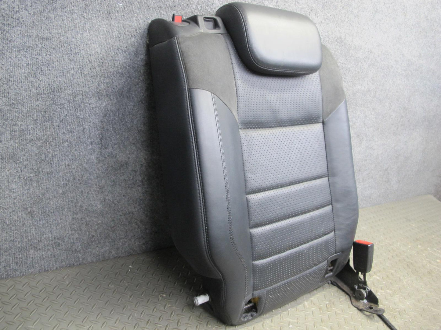 07-11 Mercedes W164 ML63 AMG Rear Right Seat Upper Cushion Leather Black OEM
