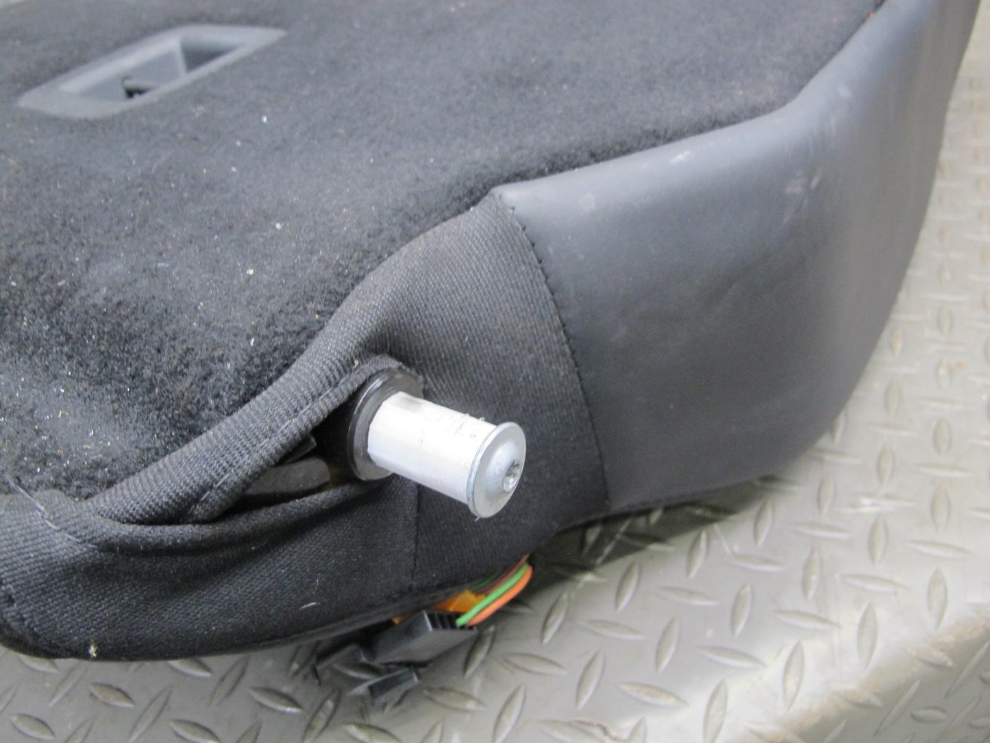 07-11 Mercedes W164 ML63 AMG Rear Right Seat Upper Cushion Leather Black OEM