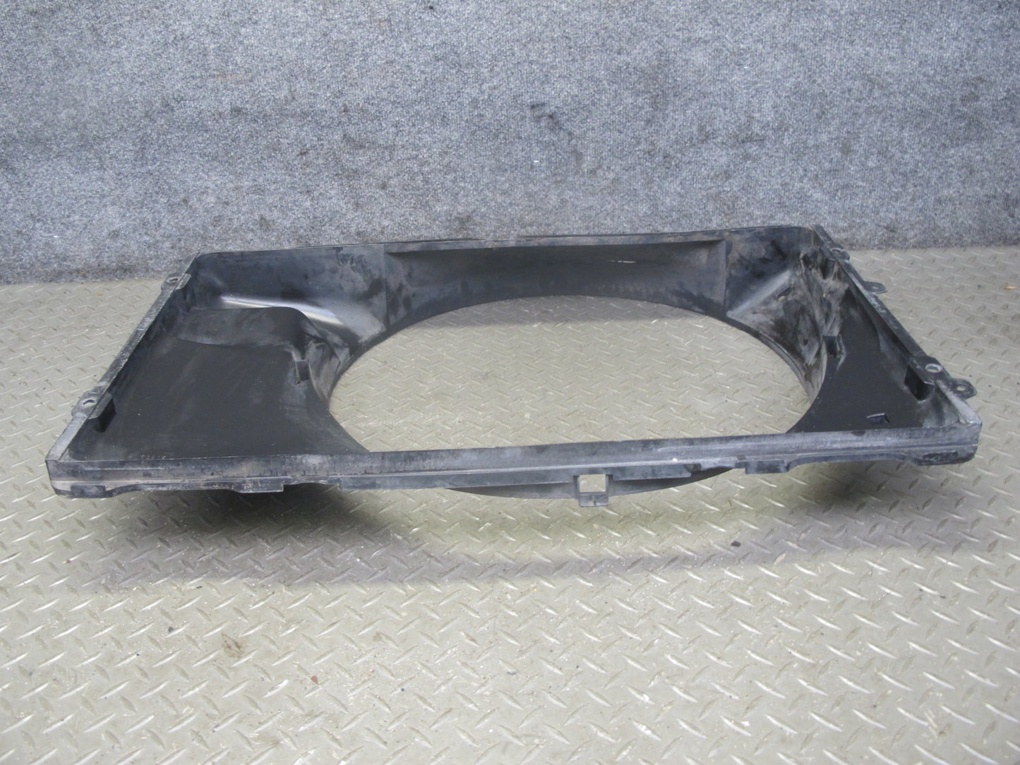 90-96 Nissan 300ZX Z32 NON Turbo Engine Cooling Fan Shroud 21476-30P00 OEM
