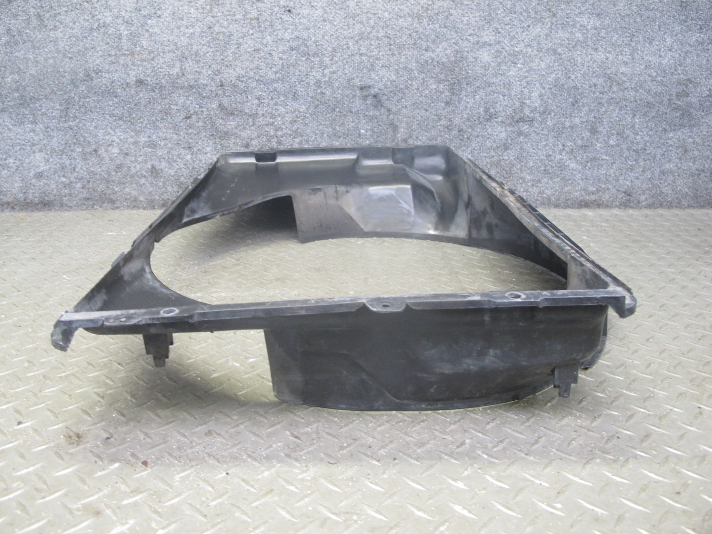 90-96 Nissan 300ZX Z32 NON Turbo Engine Cooling Fan Shroud 21476-30P00 OEM