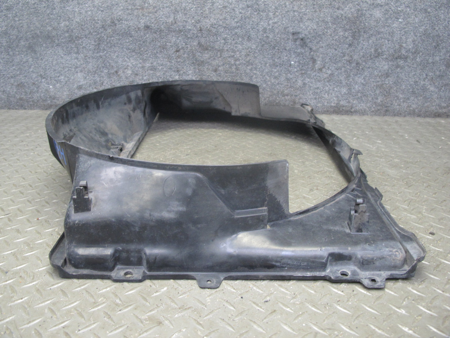 90-96 Nissan 300ZX Z32 NON Turbo Engine Cooling Fan Shroud 21476-30P00 OEM