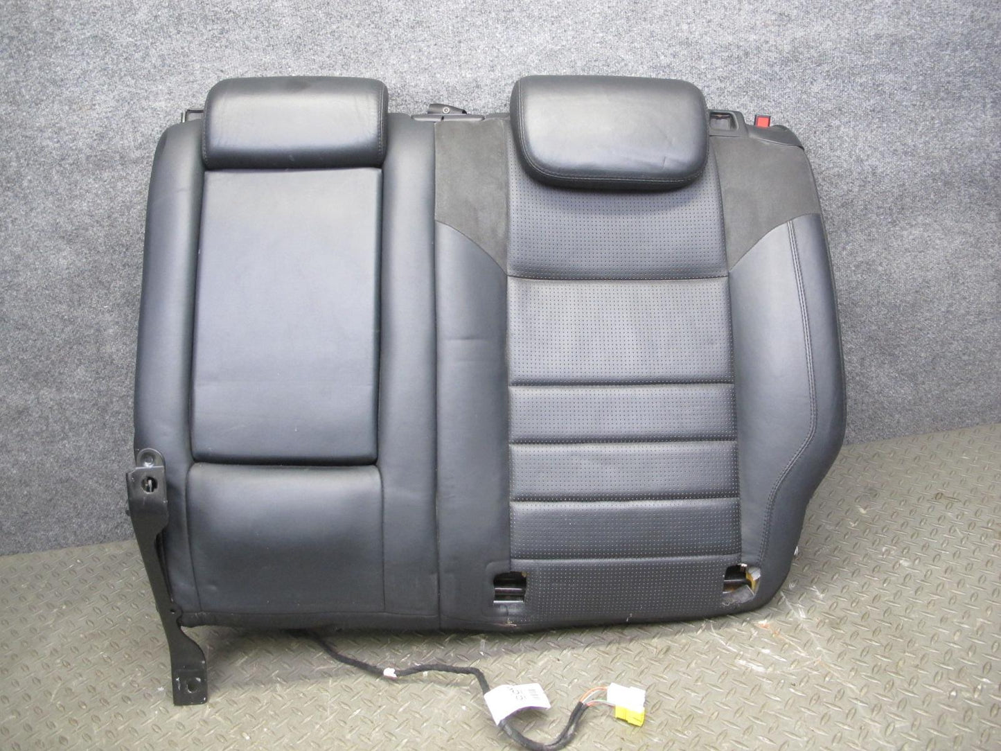 07-11 Mercedes W164 ML63 AMG Rear Left Seat Upper Cushion Leather Black OEM