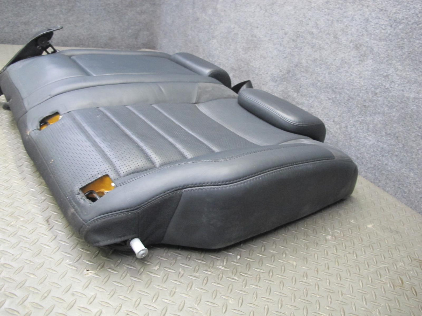 07-11 Mercedes W164 ML63 AMG Rear Left Seat Upper Cushion Leather Black OEM