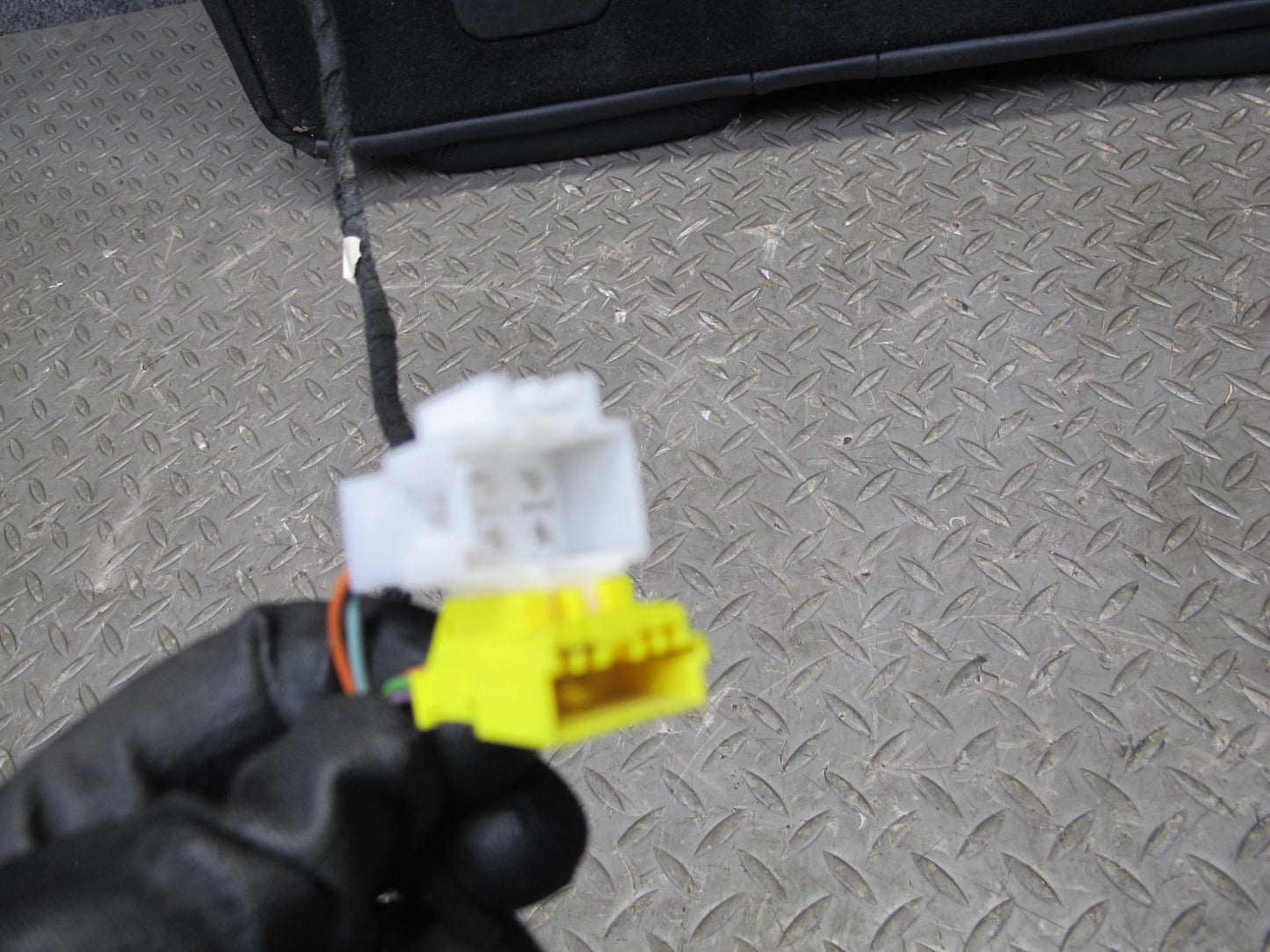 07-11 Mercedes W164 ML63 AMG Rear Left Seat Upper Cushion Leather Black OEM