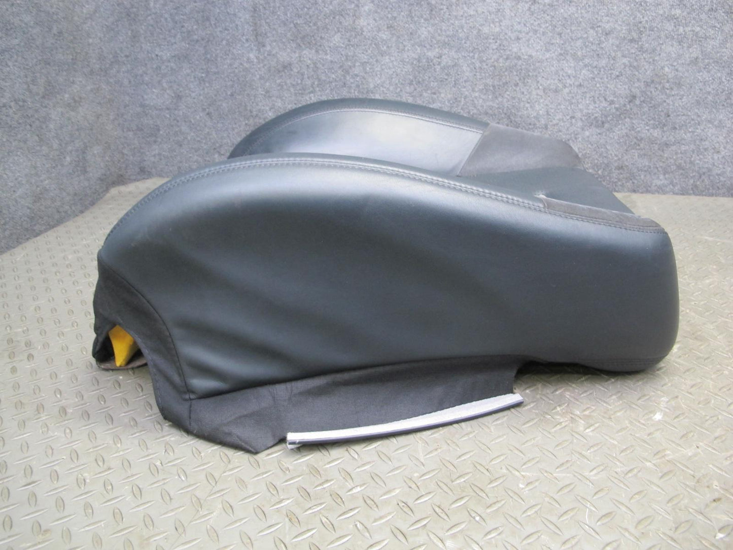 07-11 Mercedes W164 ML63 AMG Front Right Seat Upper Cushion Leather Black OEM