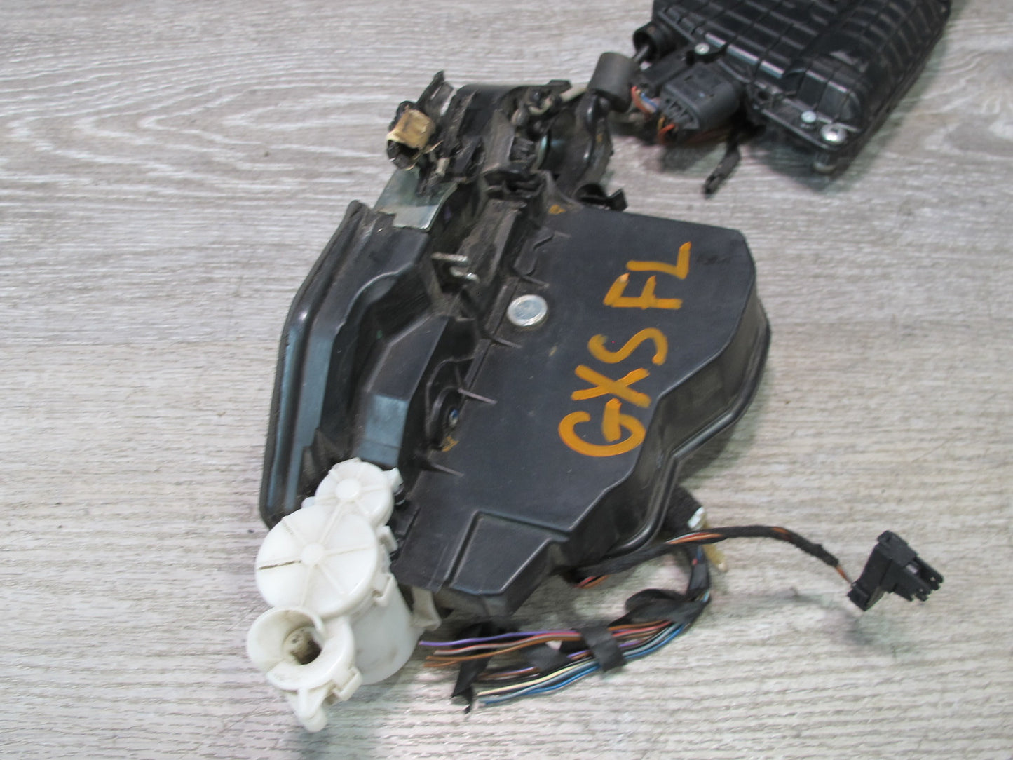 2008-2014 BMW E71 E72 X6 Front Left Door Lock Latch Actuator w Soft Close