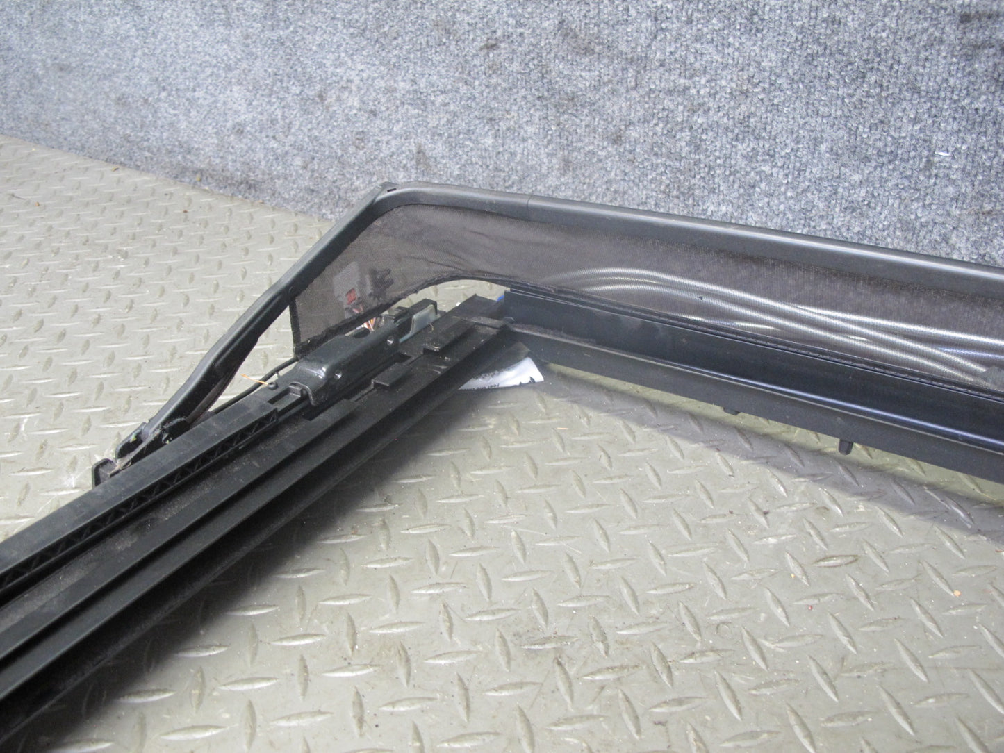 2013-2022 Land Range Rover L405 Sunroof Guide Track Rail Frame w Deflector