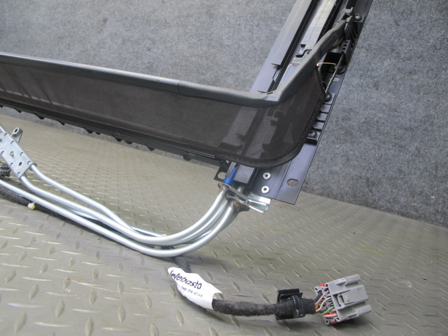 2013-2022 Land Range Rover L405 Sunroof Guide Track Rail Frame w Deflector