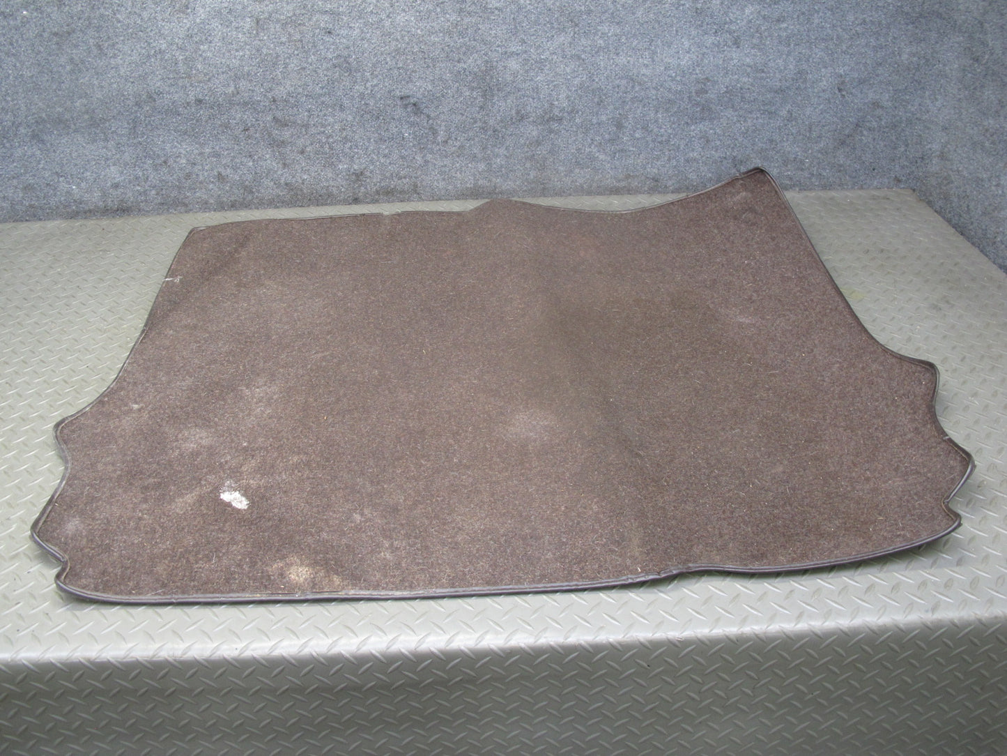 86-91 Mercedes W126 Rear Trunk Floor MAT Carpet Cover OEM