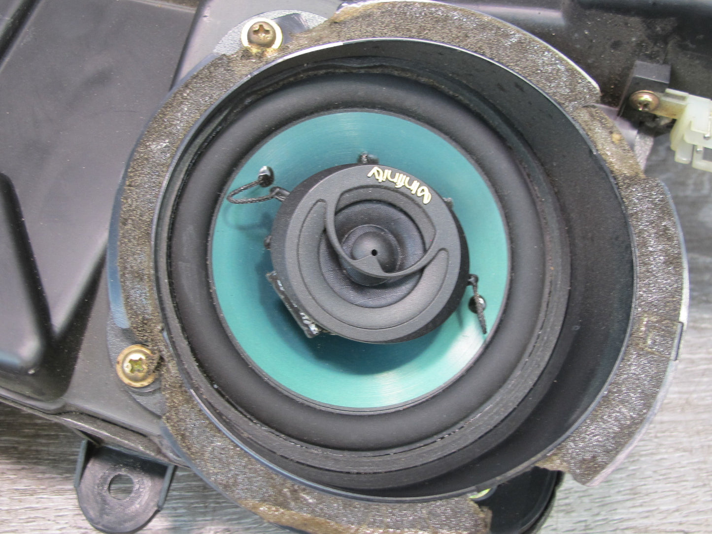 86-88 Toyota Supra MK3 Set of 2 Left & Right Door Infinity Speaker Box