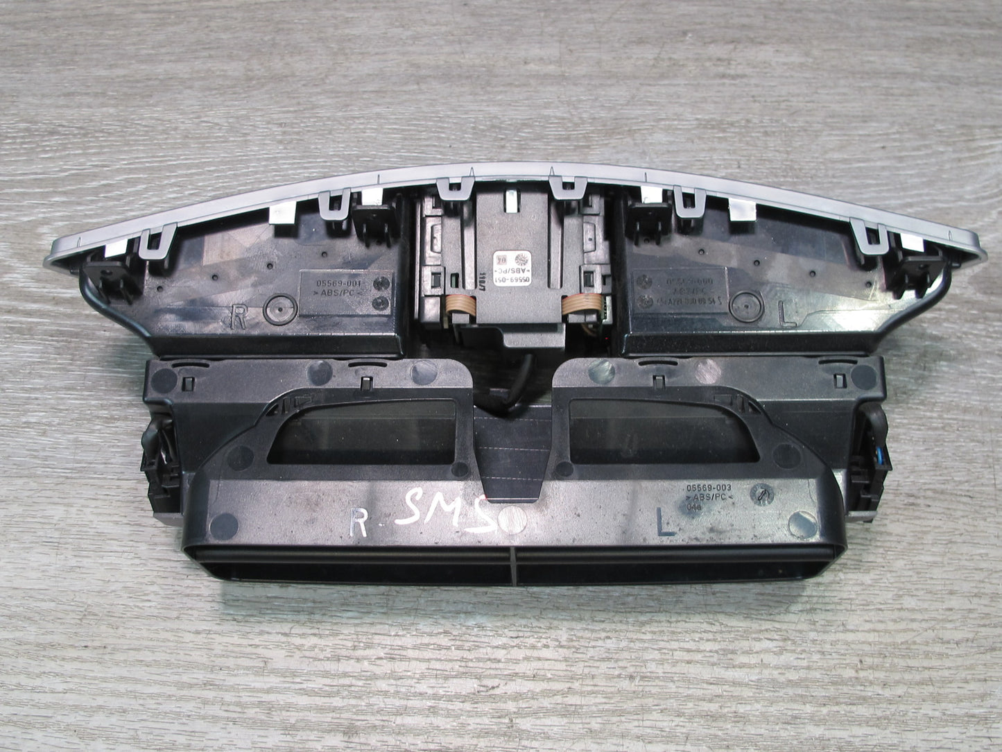 07-13 Mercedes W221 S-class Dash Center A/C Air Vent w Clock 2218300954 OEM