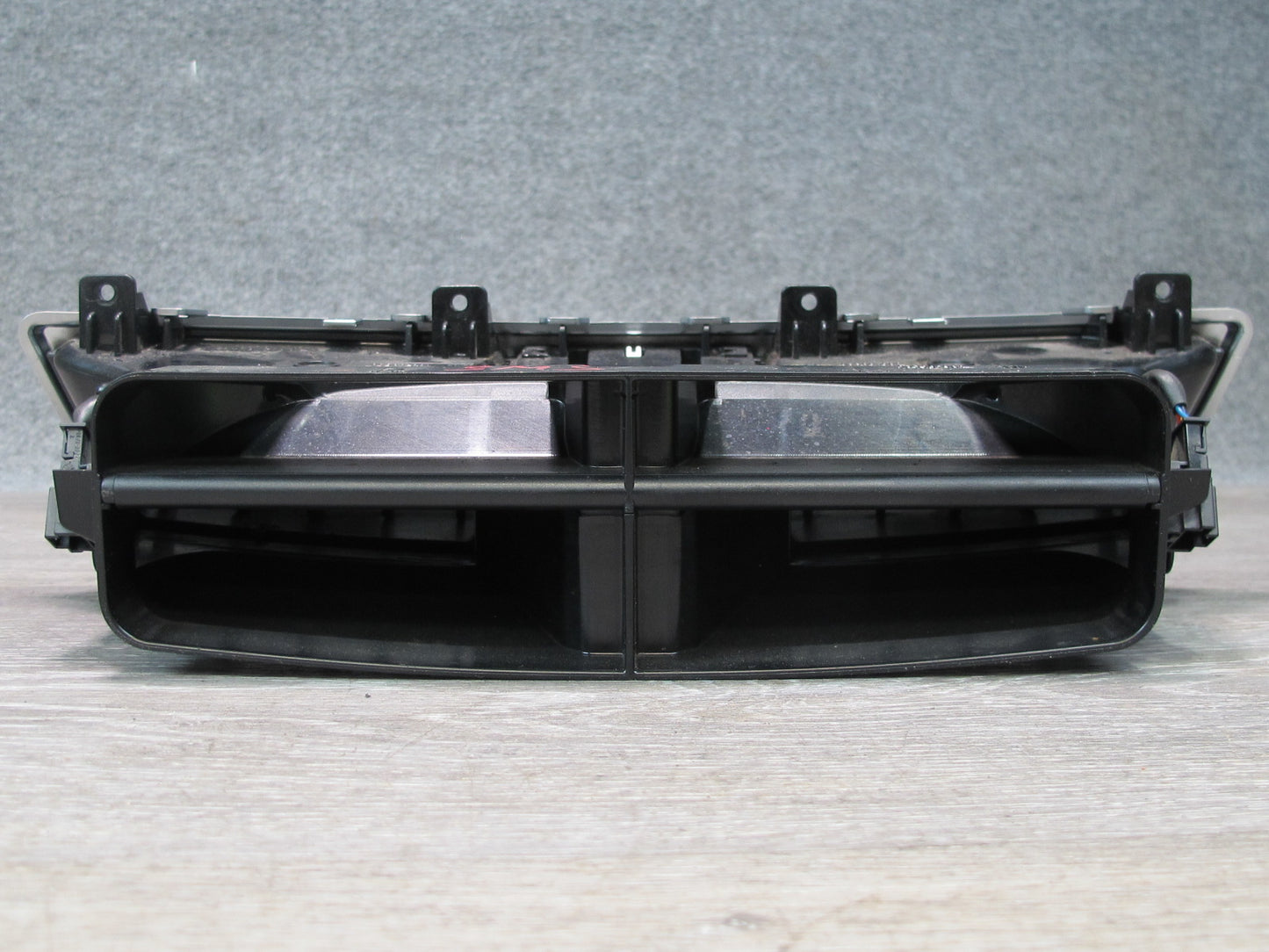 07-13 Mercedes W221 S-class Dash Center A/C Air Vent w Clock 2218300954 OEM