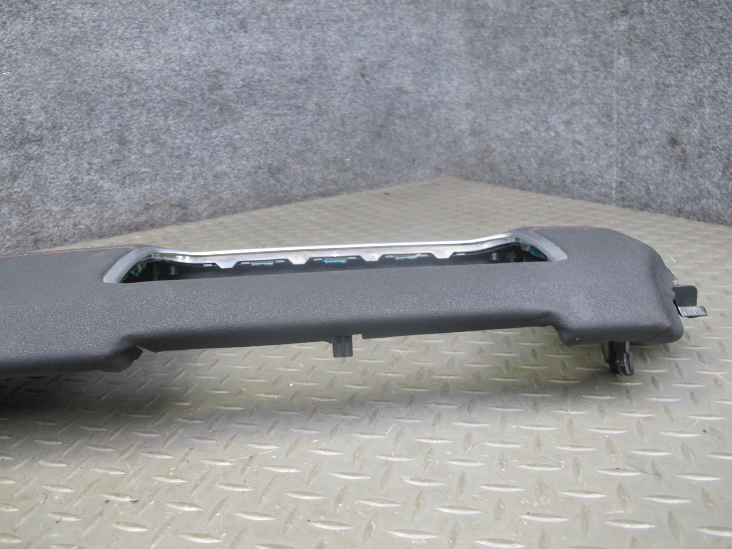 2012-2019 Range Rover Evoque L538 Dash Center Right Radio Trim Bezel Cover Panel