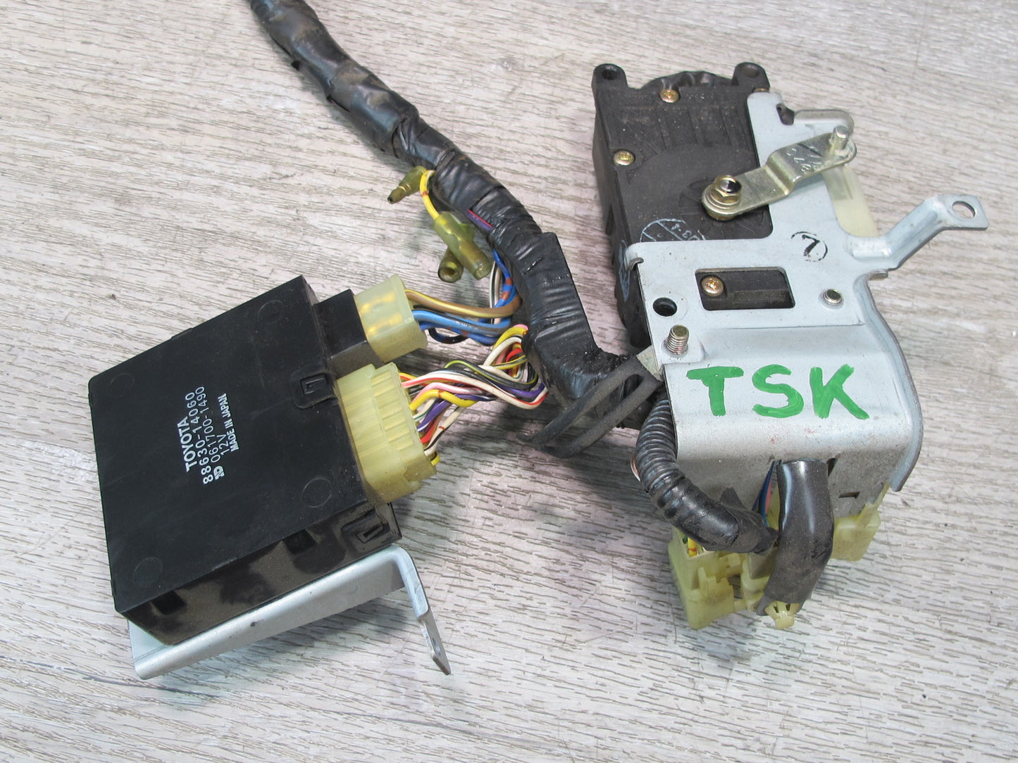 86-88 Toyota Supra MAK3 Heater Radiator Relay Vent Sensors w Wire Wiring Set OEM