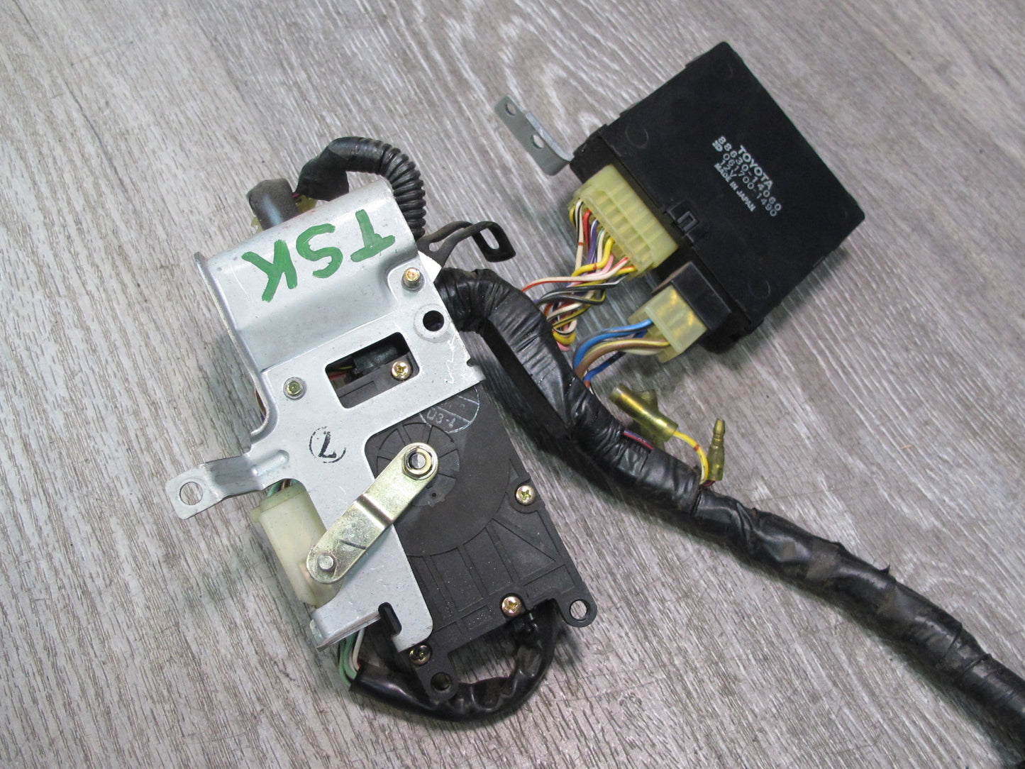 86-88 Toyota Supra MAK3 Heater Radiator Relay Vent Sensors w Wire Wiring Set OEM