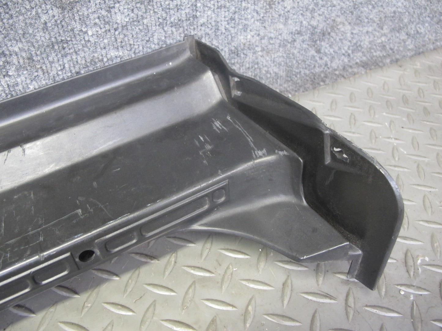 91-95 BMW E34 5-SERIES Sedan Rear Trunk Sill Scuff Plate Trim Cover 8126559 OEM