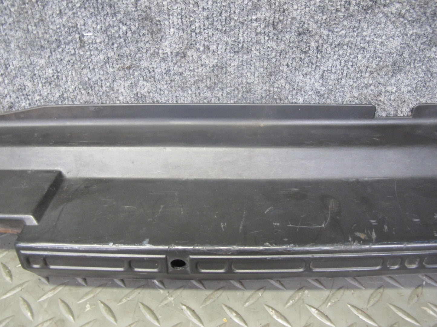 91-95 BMW E34 5-SERIES Sedan Rear Trunk Sill Scuff Plate Trim Cover 8126559 OEM