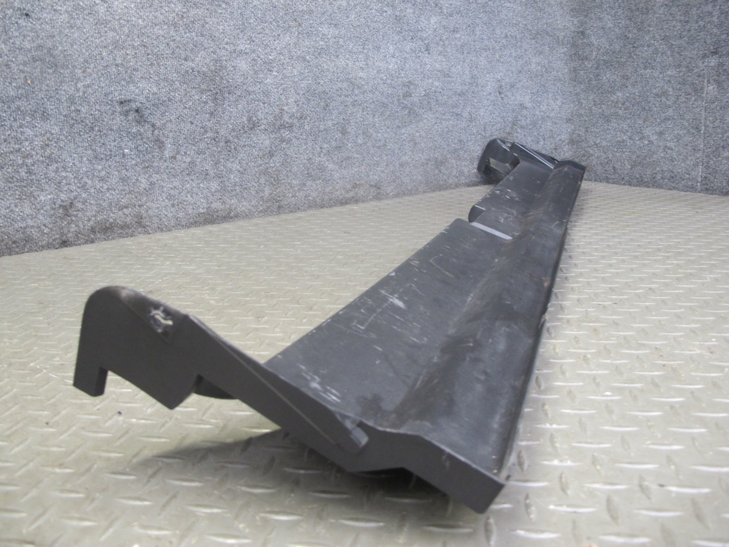 91-95 BMW E34 5-SERIES Sedan Rear Trunk Sill Scuff Plate Trim Cover 8126559 OEM