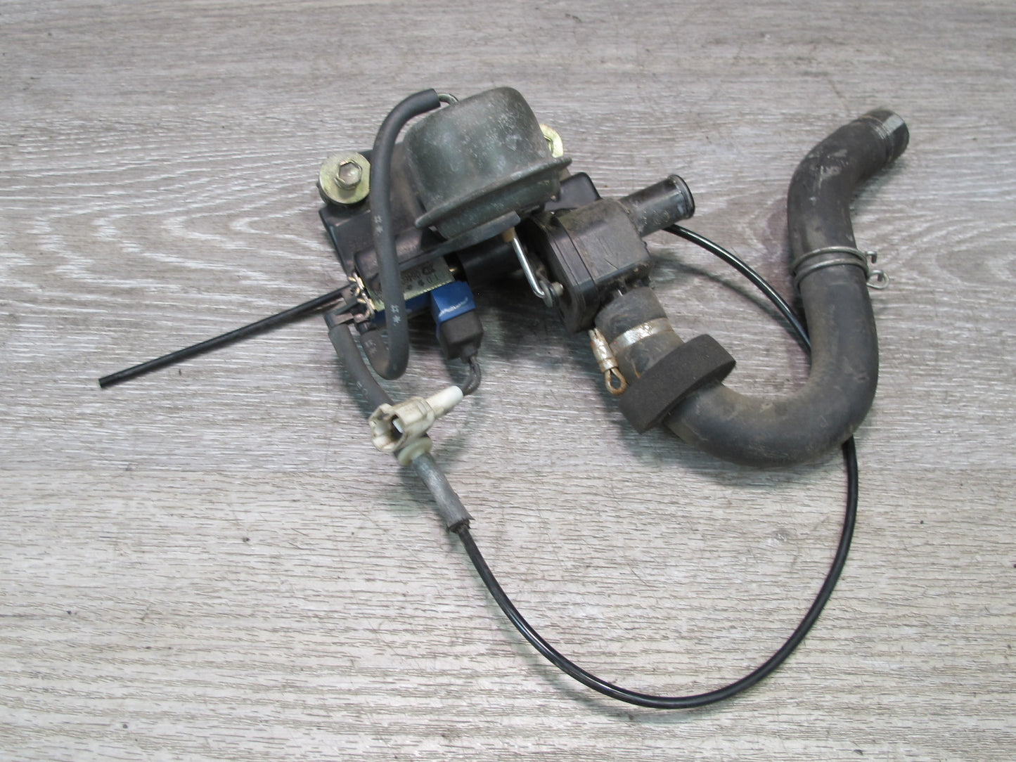86-92 Toyota Supra MA70L Vacuum Purge Control Valve Switch Solenoid OEM