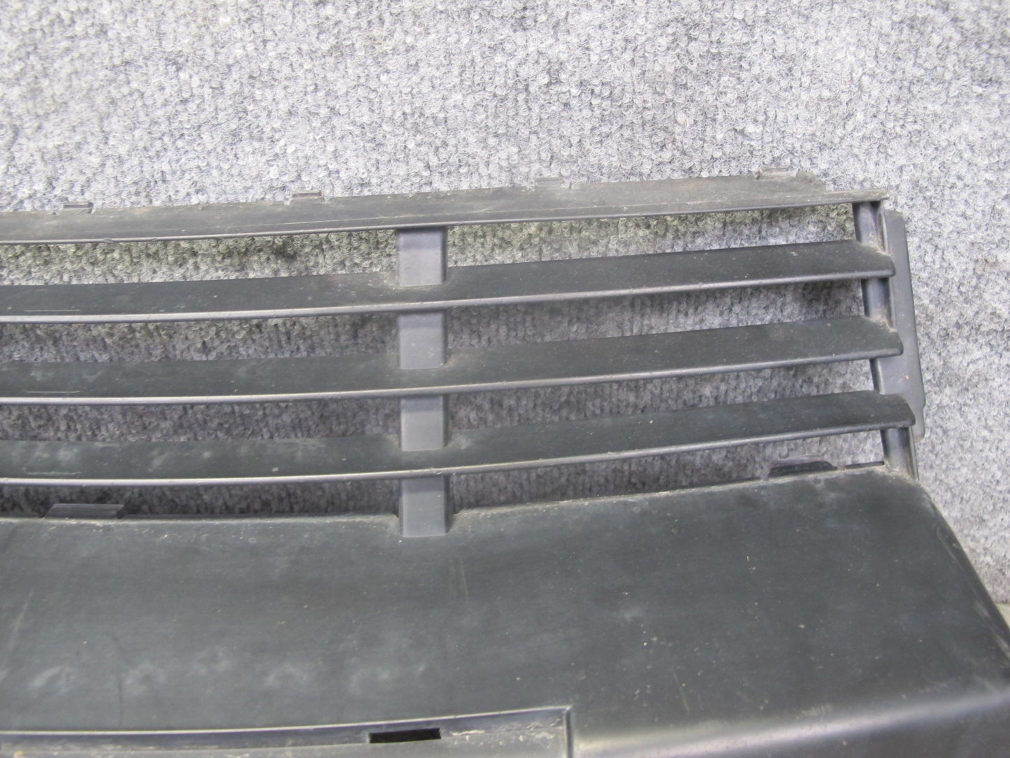 89-95 BMW E34 5SERIES Front Bumper License Plate w Left Right Side Strip Set OEM