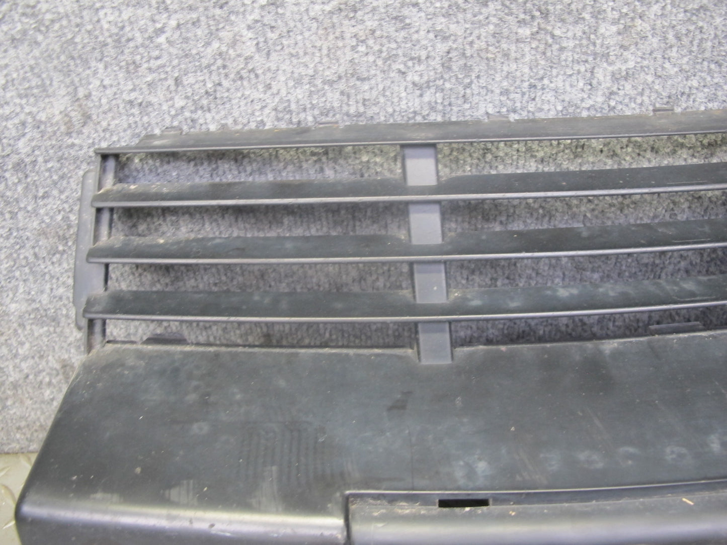 89-95 BMW E34 5SERIES Front Bumper License Plate w Left Right Side Strip Set OEM