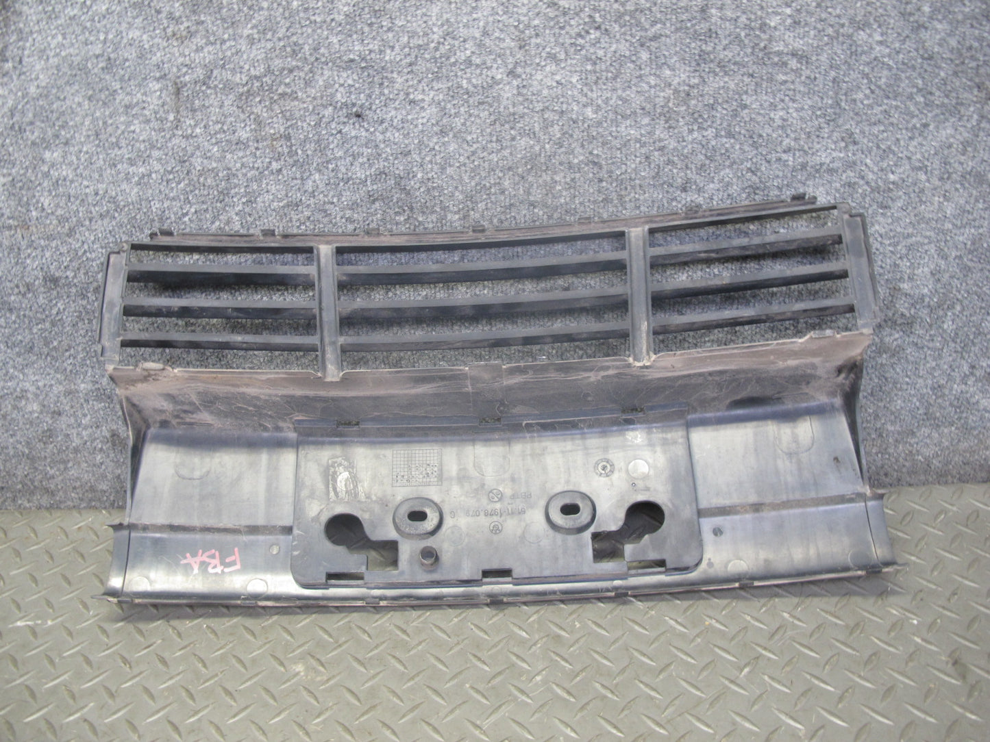 89-95 BMW E34 5SERIES Front Bumper License Plate w Left Right Side Strip Set OEM