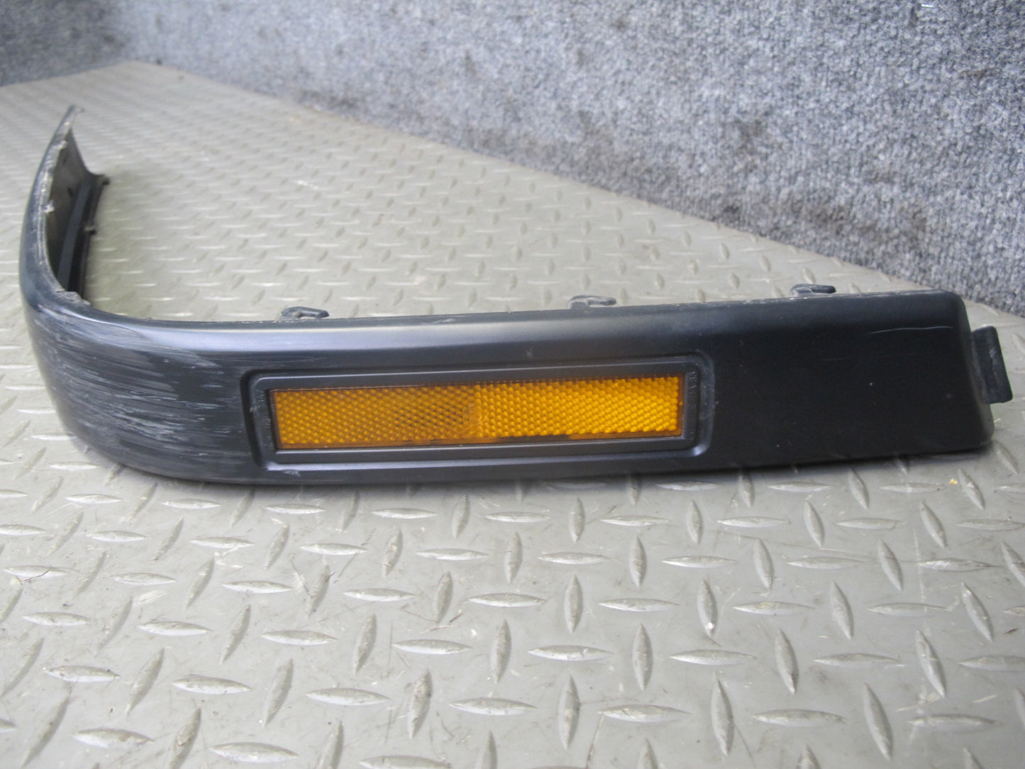 89-95 BMW E34 5SERIES Front Bumper License Plate w Left Right Side Strip Set OEM