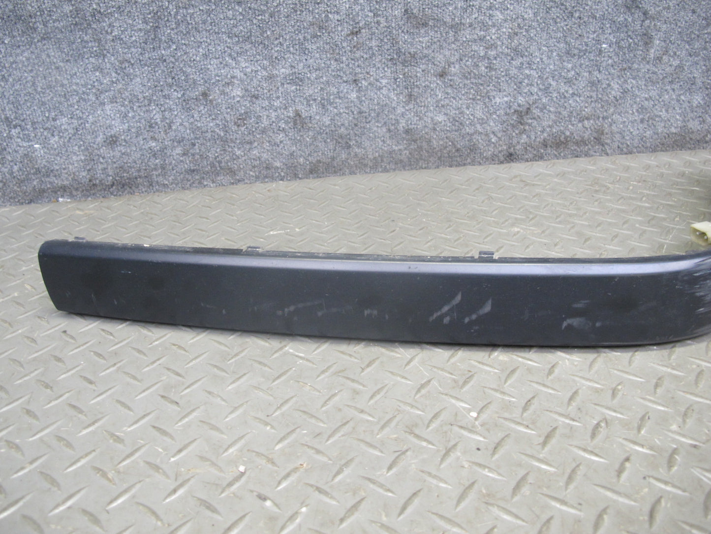 89-95 BMW E34 5SERIES Front Bumper License Plate w Left Right Side Strip Set OEM