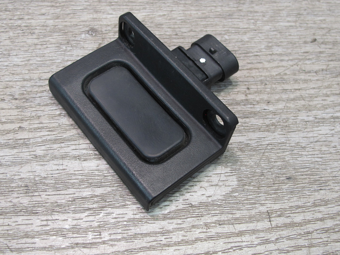2004-2009 Cadillac XLR Front Right Pass Side Release Switch Button