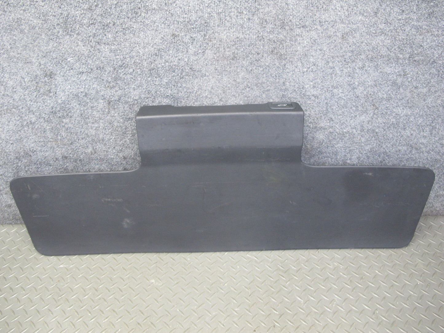2012-2019 Range Rover Evoque L538 Rear Trunk Lid Tailgate Boot Trim Panel