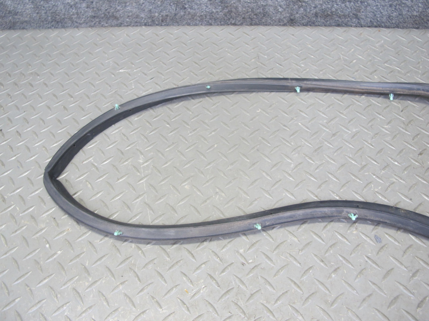 93-96 Nissan Z32 300ZX Convert Rear Door Weatherstrip Rubber Seal Gasket Set