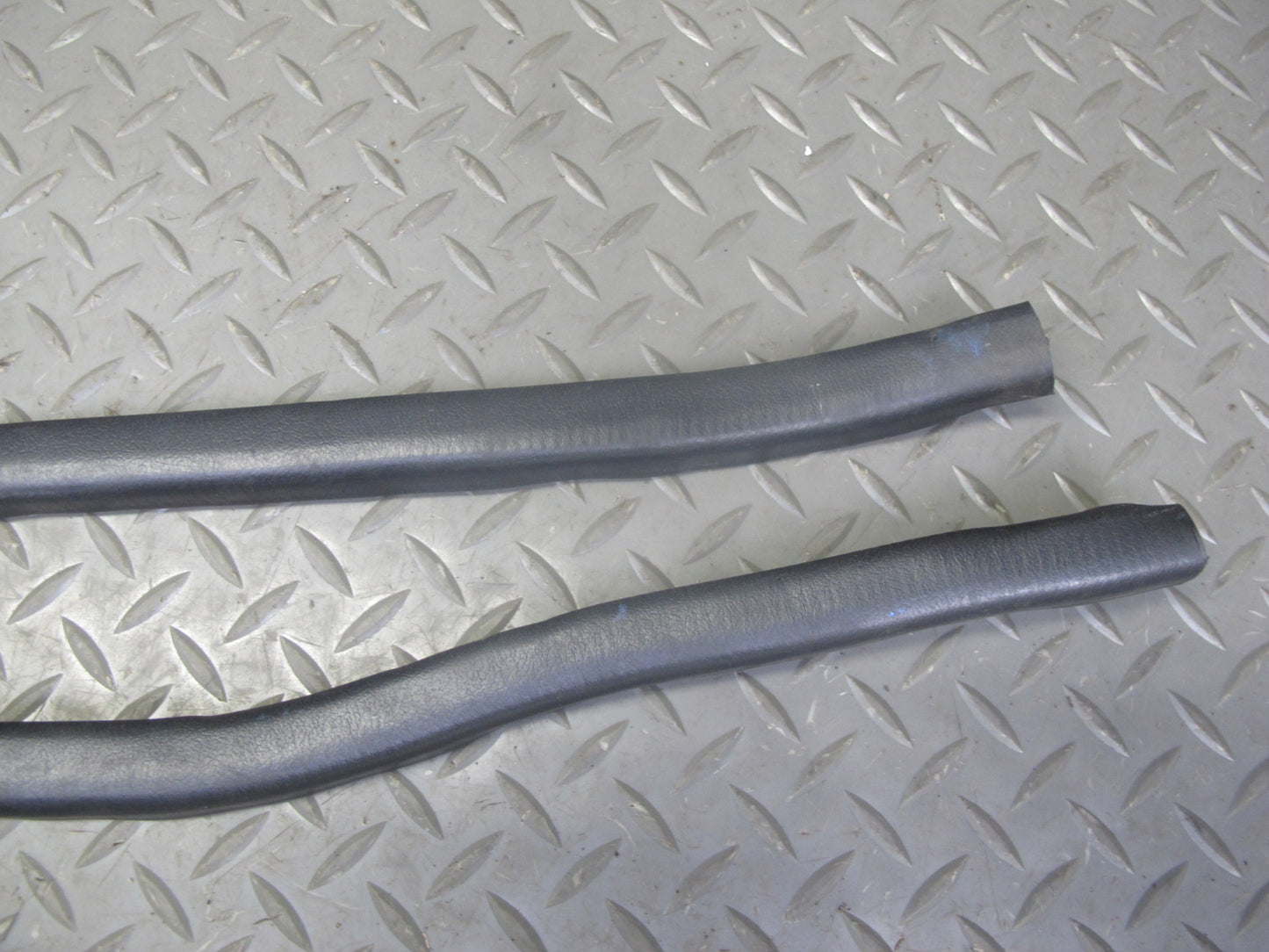 93-96 Nissan Z32 300ZX Convert Rear Door Weatherstrip Rubber Seal Gasket Set