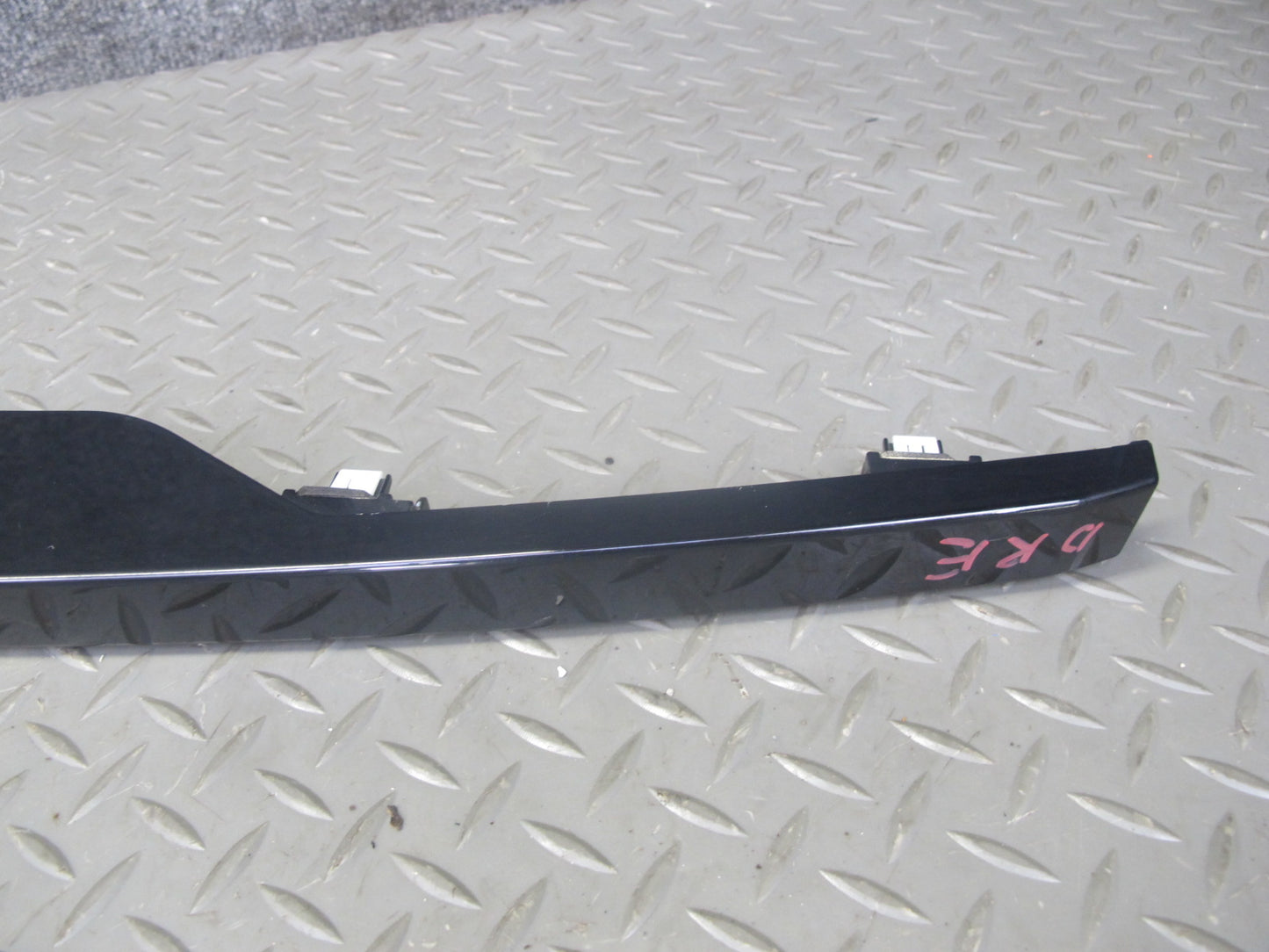 12-15 Range Rover Evoque L538 Rear Trunk Lid Light Finisher Trim Panel w Camera