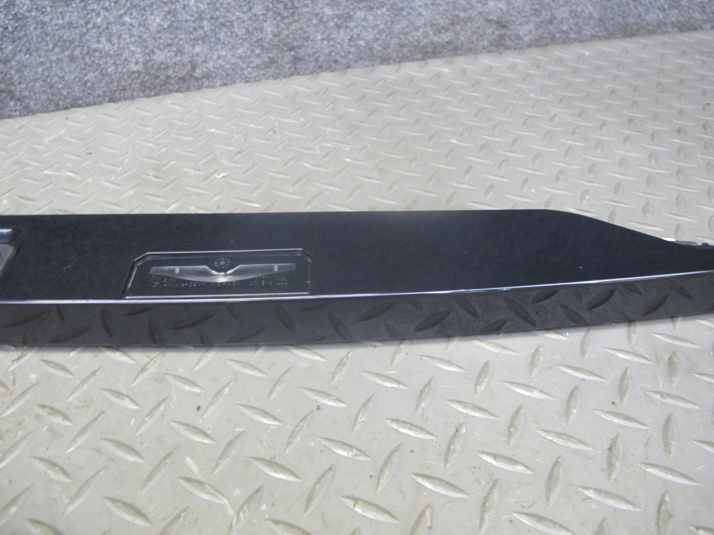 12-15 Range Rover Evoque L538 Rear Trunk Lid Light Finisher Trim Panel w Camera