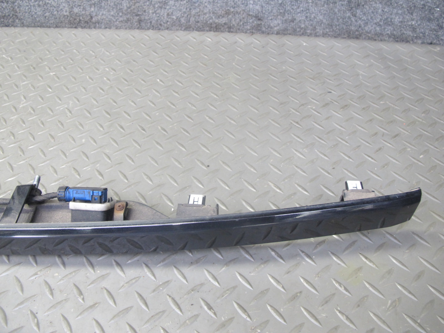 12-15 Range Rover Evoque L538 Rear Trunk Lid Light Finisher Trim Panel w Camera