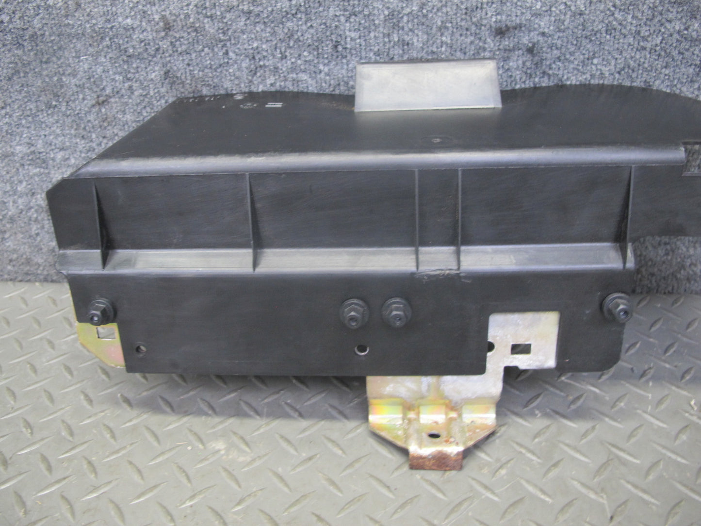 91-95 BMW E34 5-SERIES Sedan Rear Battery Cover w Micro Switch Assy 8350587 OEM