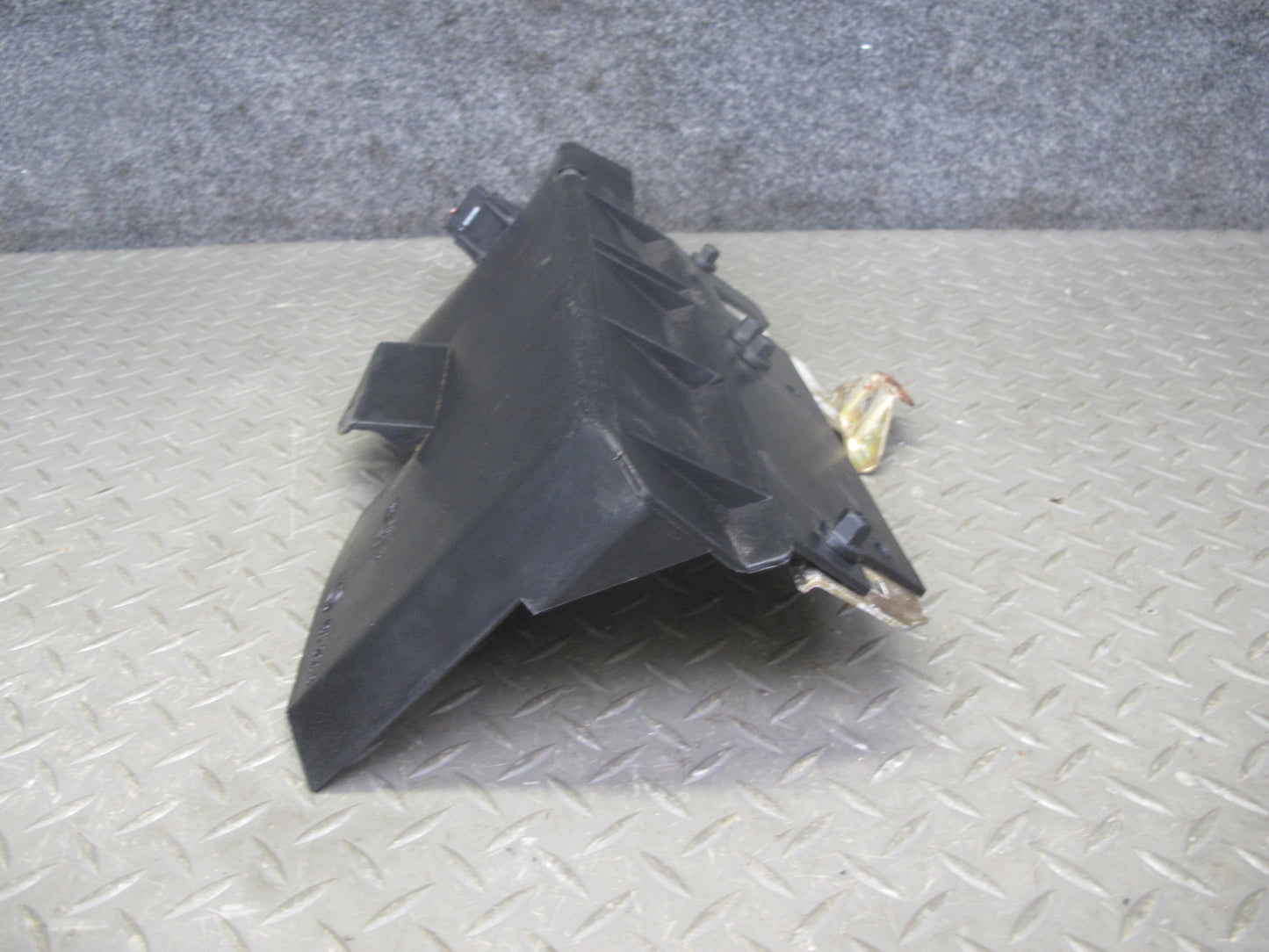 91-95 BMW E34 5-SERIES Sedan Rear Battery Cover w Micro Switch Assy 8350587 OEM