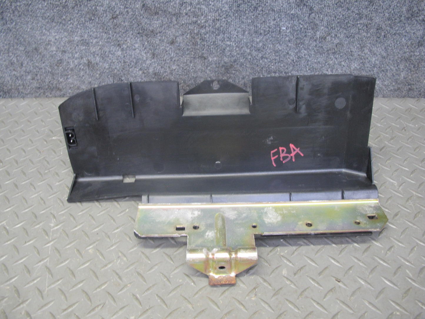 91-95 BMW E34 5-SERIES Sedan Rear Battery Cover w Micro Switch Assy 8350587 OEM